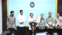 Menteri Dalam Negeri (Mendagri) Muhammad Tito Karnavian,saat memberikan keterangan pers usai Rapat Terbatas di Istana Kepresidenan Jakarta, Status Administrasi Empat Pulau di Wilayah Aceh,Selasa (17/6/2025).(Foto Puspen Kemendagri)