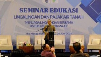 Asisten Ekonomi dan Pembangunan Kota Depok, Bapak Fitriyawan, pada Seminar Edukasi Lingkungan dan Pajak