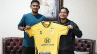 Haudi Abdillah dan CEO PS Barito Putera Hasnuryadi Sulaiman.(Foto Instagram @psbaritoputeraofficial)